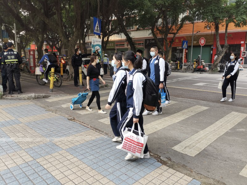 深圳开学｜多图直击疫情后高三初三开学第一现场（2020.04.27）  疫情相关 第38张